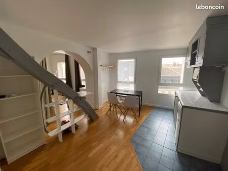 studio 1 pièce 32 m²
