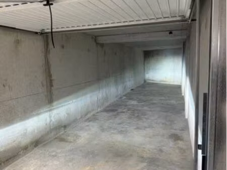 box double parking stockage 39m2