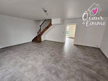 location maison à nuaillé (49340) : à louer / 80m² nuaillé