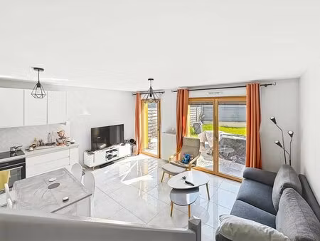 maison de 3 pièces de 65 m² à bussy-saint-georges