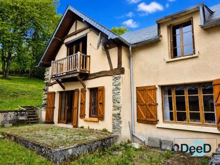 maison avec garage et jardin