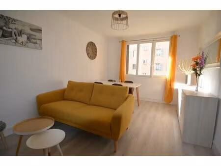 location appartement meublé à deux pas du port de nice