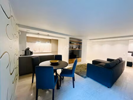 "versailles clagny" élégant 2 pièces meublé au sein d'une propriété privée sécurisée !