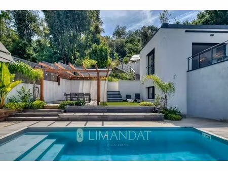 super cannes - villa contemporaine - 100 m2 - vue dégagée - piscine