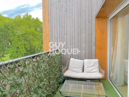 charmant t2 bis avec terrasse et parking