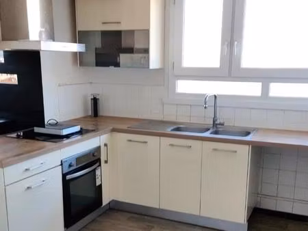 t3 de 64 m² proche chu tout en étant au calme