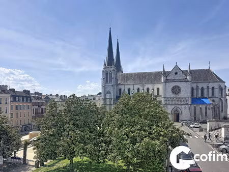 appartement 92 m² – place de la libération à pau