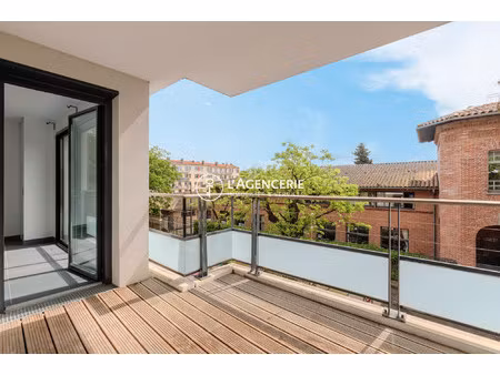 busca  élégance urbaine – t2 lumineux avec terrasse et stati