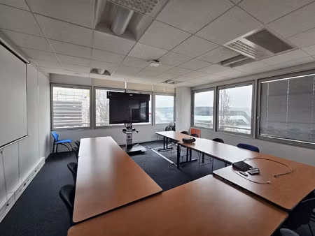 location bureau 683 m² à angers (49100)