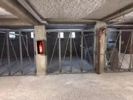 garage quartier cathédrale