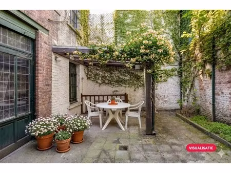 prachtige authentieke herenwoning te koop in molenbeek