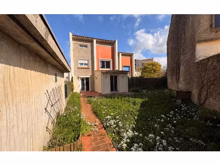 location maison  m² t-4 à carcassonne  900 €