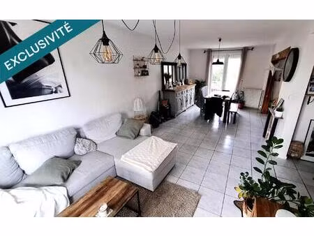 maison 5 pièces avec jardin  garage et piscine - 110m²