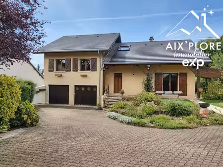 maison de 141 m² sur terrain de 834 m²