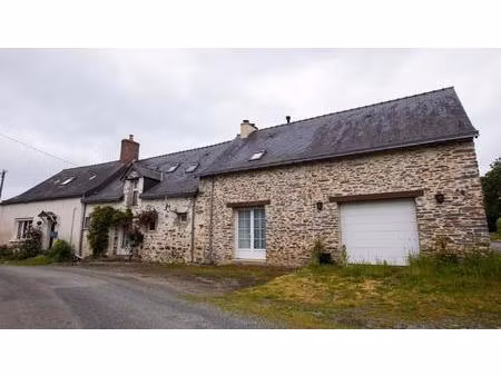 maison à vendre en un hameau de la chapelle-glain