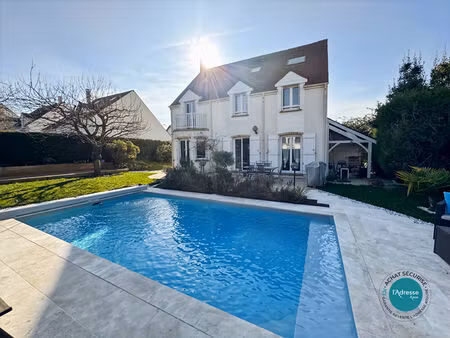 vente maison 8 pièces  180.00m²  mennecy