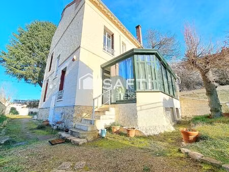 demeure de caractère 165 m2  5 chambres  557 m² de terrain  gare ligne h à 7 mns à pied.