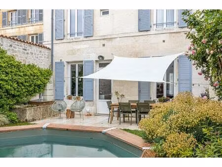 belle maison de ville avec jardin et garage