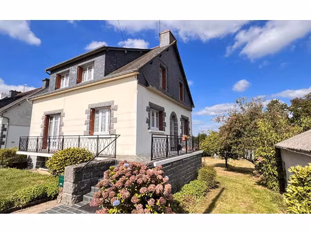 maison plouguernével 119 m² t-5 à vendre  174 900 €