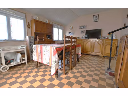 maison rue 87 m² t-6 à vendre  140 400 €