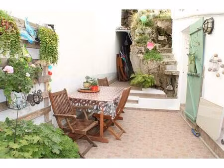 maison saint bonnet laval avec terrasse et garage