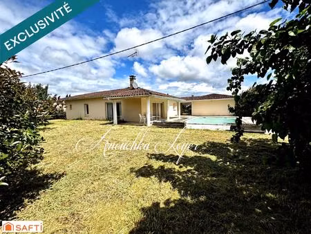 maison avec piscine et double garage