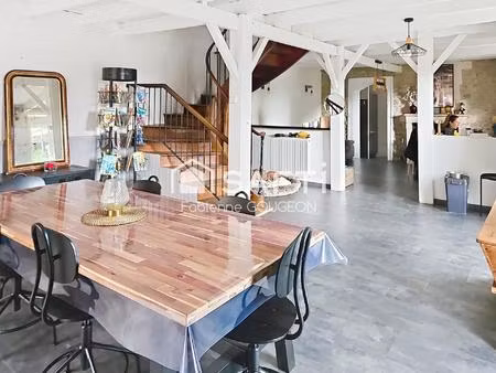 superbe maison charentaise de 1850 à balzac (16430) – 149 m²