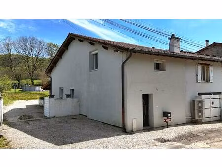 maison de village rénovée avec jardin - 5 chambres - au coeur du revermont