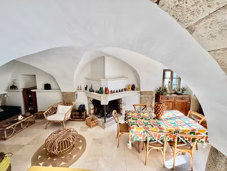 grillon - maison de village pleine de charme de 115 m2 avec