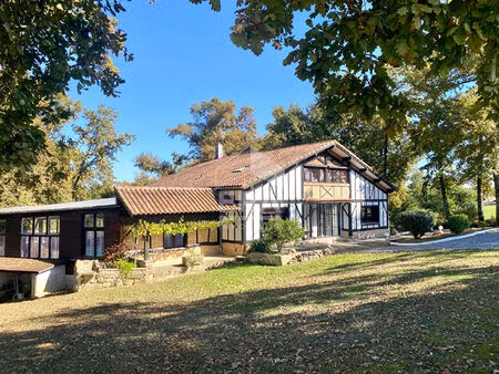 pimbo : maison traditionnelle d'exception