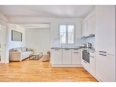 paris 7 - t2 - location meublée - 2350 €