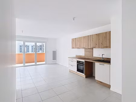 pau trespoey - t4 - 95m2 - avec terrasse  garage et parking