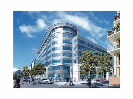 location bureaux 63 m² à 2 882 m²