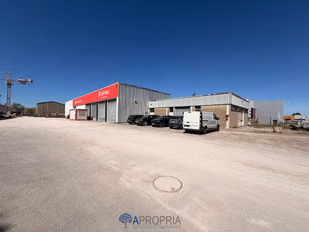 à louer - hangar logistique divisible / activité avec 5 portes séquentielles - longvic / d