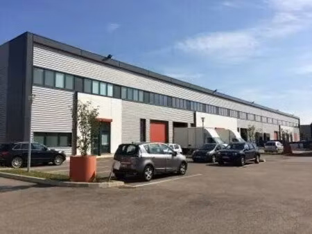 location local d’activités meyzieu 69330 403m² à 1940m²