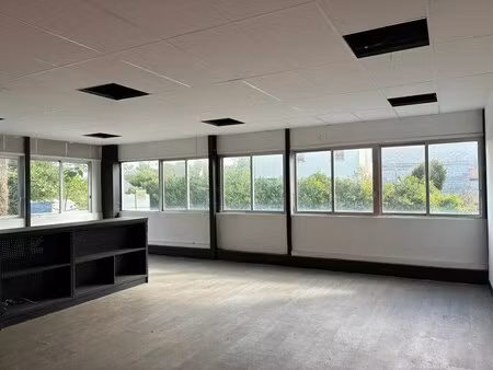 location local d’activités saint-ouen-l’aumone 95310 255m² à 4150m²