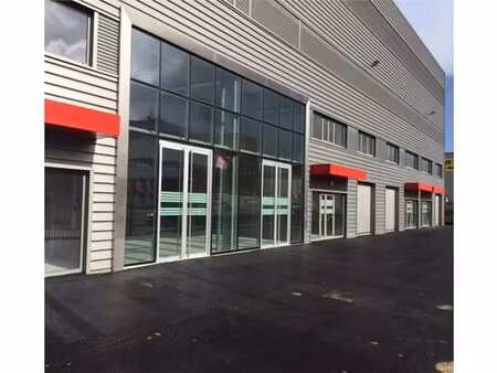 location local d’activités villeneuve-la-garenne 92390 136m² à 740m²