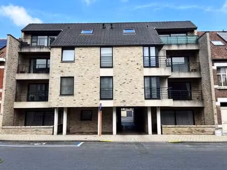 appartement met garage  2 slpkms en zonnepanelen