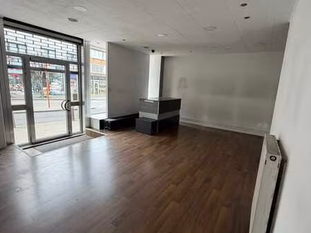 la louvière en plein centre - superbe espace commercial