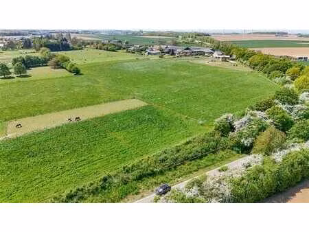 belle parcelle de terrain à bâtir de 2.237 m²!