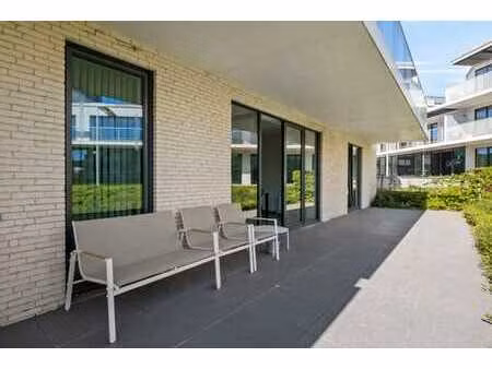 spacieux appartement de 2 chambres au rez-de-chaussée (97 m²