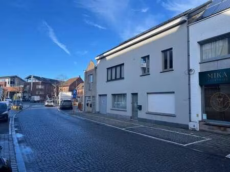 woning met 2 ruime slpks in hartje jabbeke