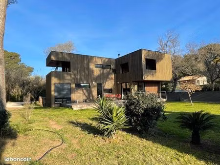 superbe maison  d’architecte proche  mer à vendre
