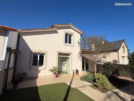 maison 5 pièces 178 m²