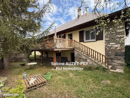 maison 8 pièces 400 m²