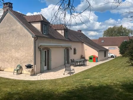 longère restaurée de 177 m2