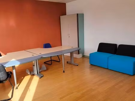 bureau usage professionnel 27m²