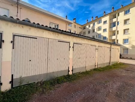 parking/box le coteau