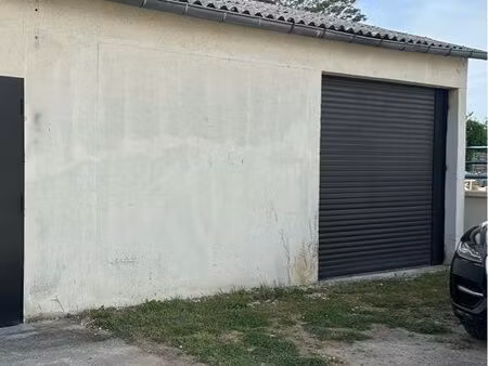 loue un atelier / stockage