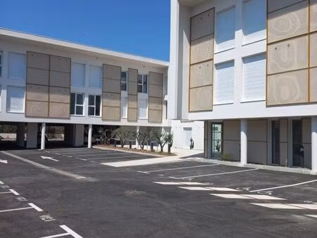 studio 1 pièce 20 m²